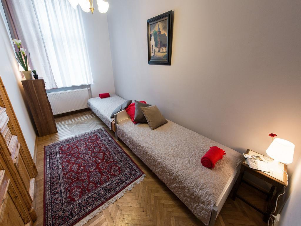 5 Bedroom Family Apartment クラクフ 部屋 写真