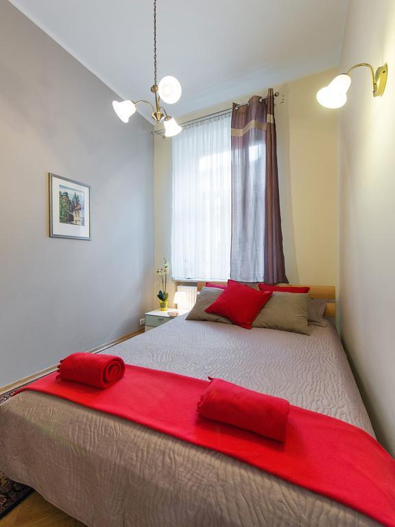 5 Bedroom Family Apartment クラクフ 部屋 写真